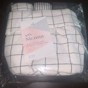 xo, Sienna.  Set of 3 Tea Towels & Basket